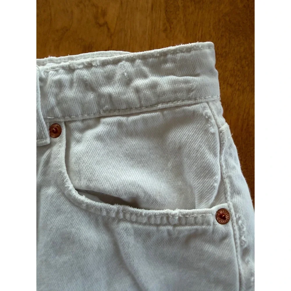 Zara White High Waisted Distressed Denim Shorts Button Fly Size‎ 4